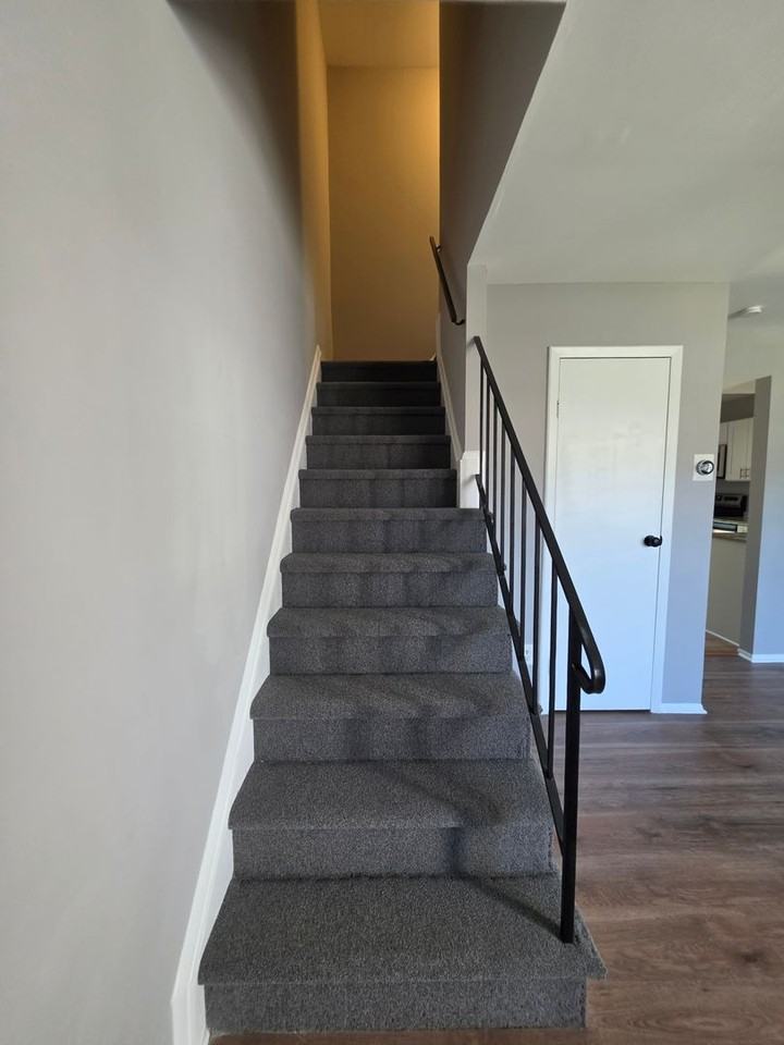 1368 Harford Square Dr - Photo 3 of 12