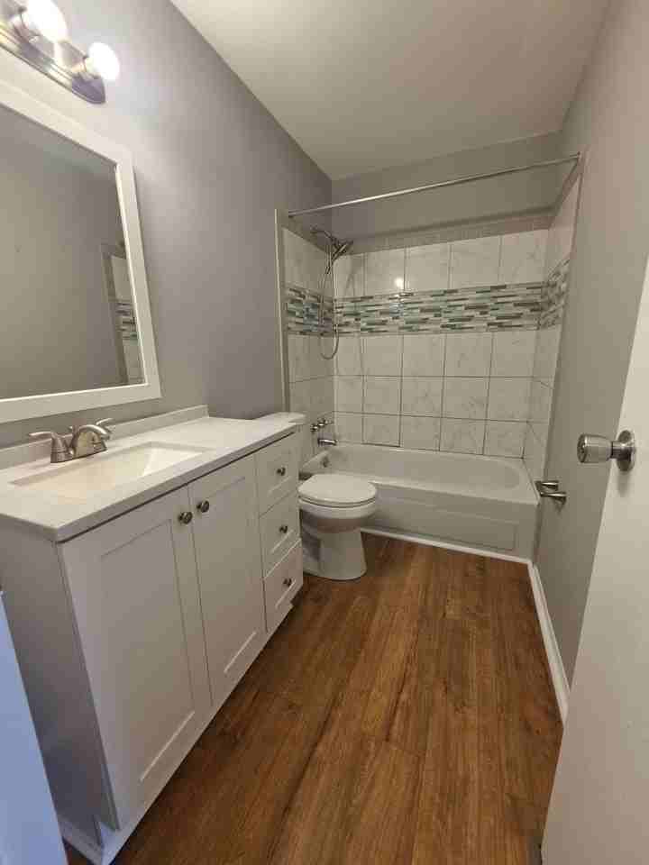 1368 Harford Square Dr - Photo 7 of 12