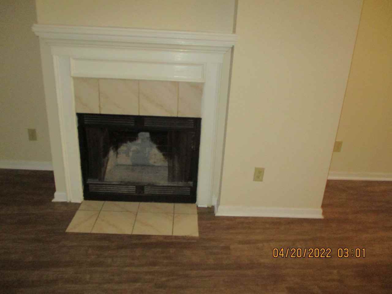 112 Acacia Ct Apt A - Photo 3 of 9