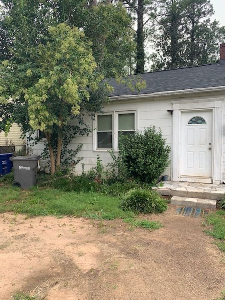 114 Rosemary Rd - Photo 3 of 10