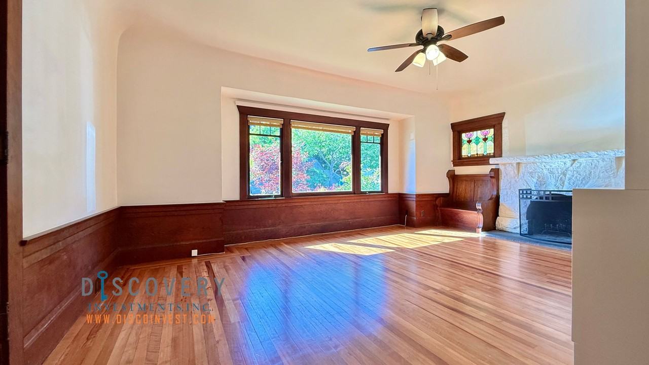 4624 Dolores Ave - Photo 7 of 36