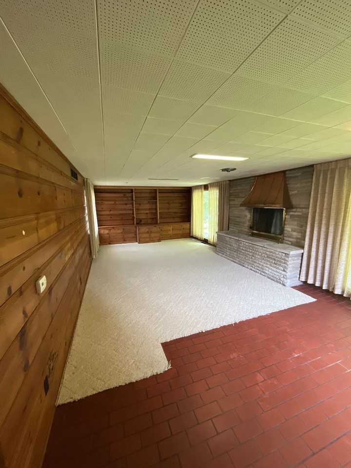 204 Meridian St - Photo 3 of 12