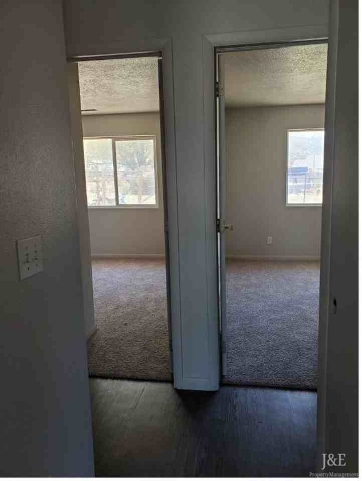 98 Robbers Roost Ln - Photo 4 of 9
