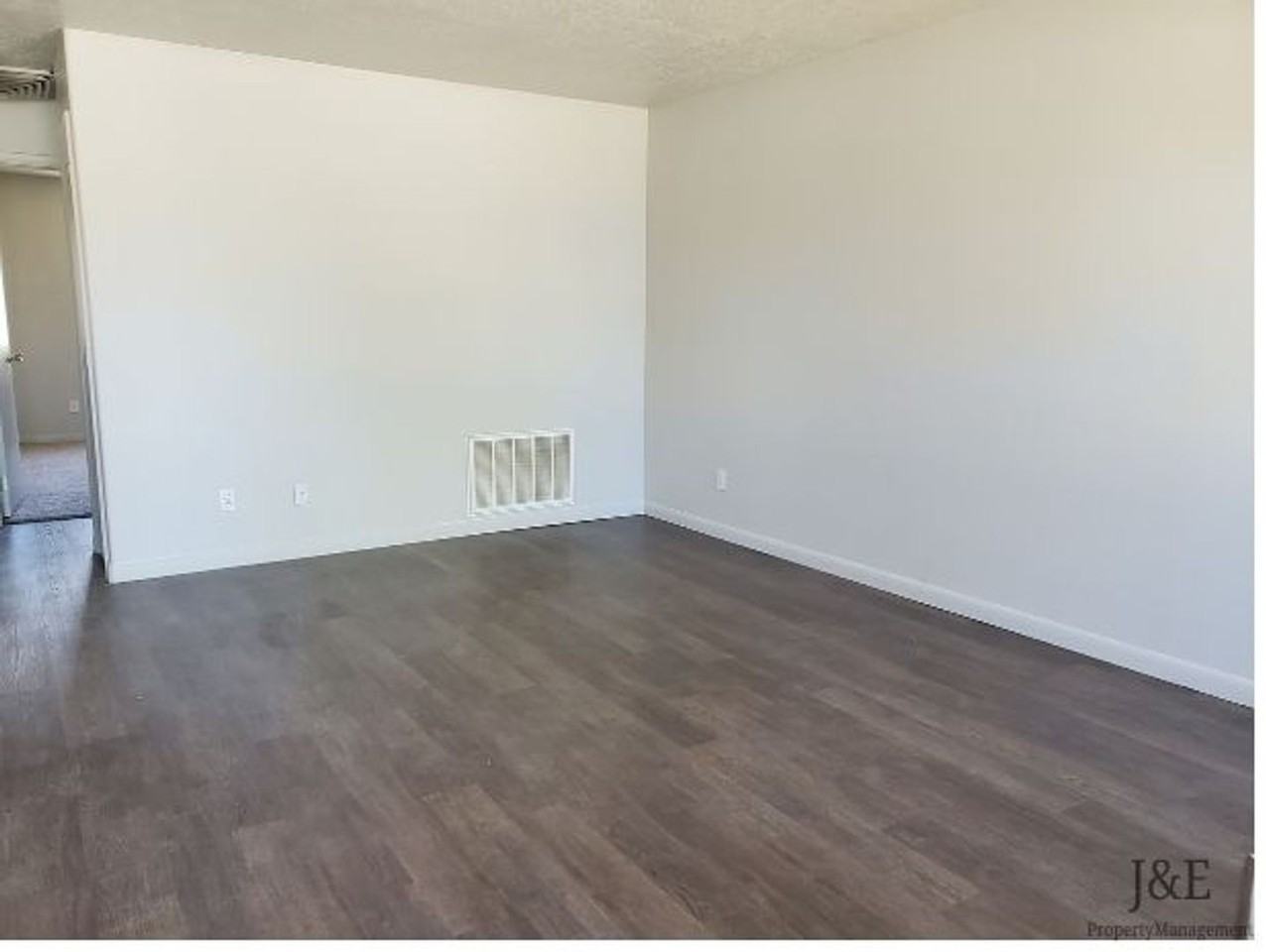 98 Robbers Roost Ln - Photo 5 of 9