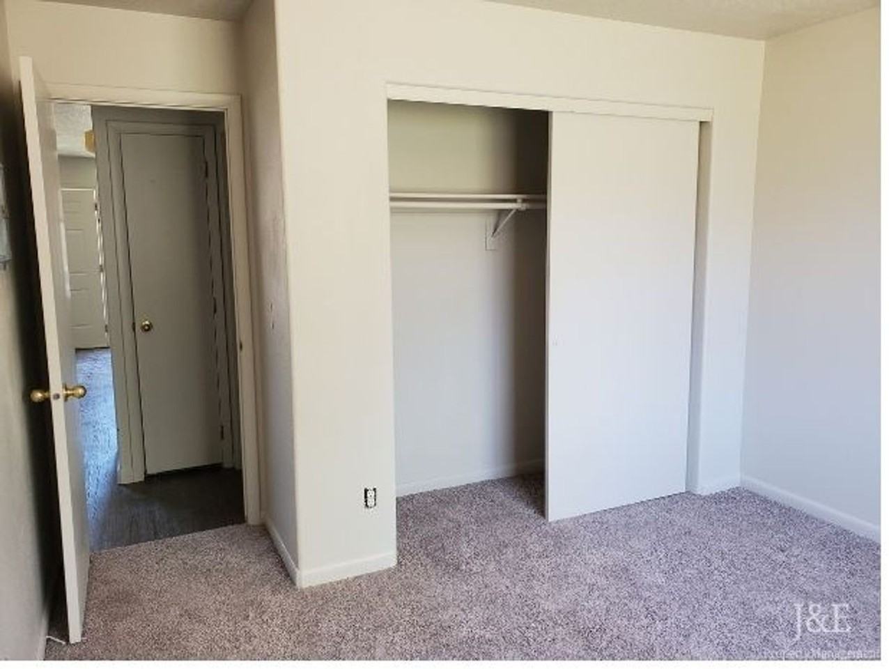 98 Robbers Roost Ln - Photo 6 of 9