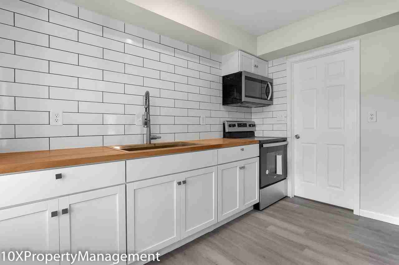 5401 Adderley Ave - Photo 6 of 25