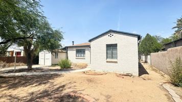 featured image of 3019 E Drachman St