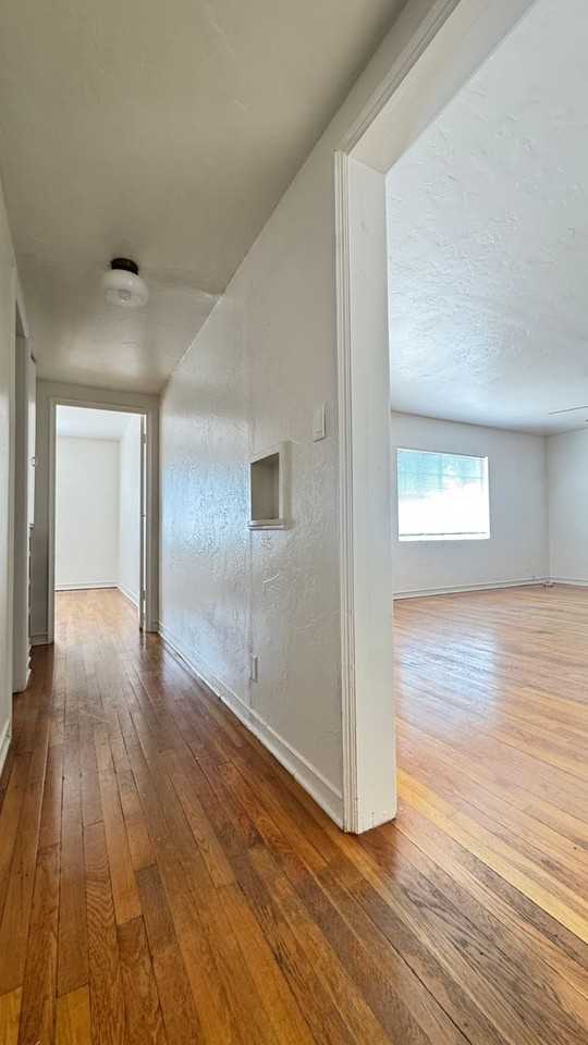 3019 E Drachman St - Photo 5 of 11