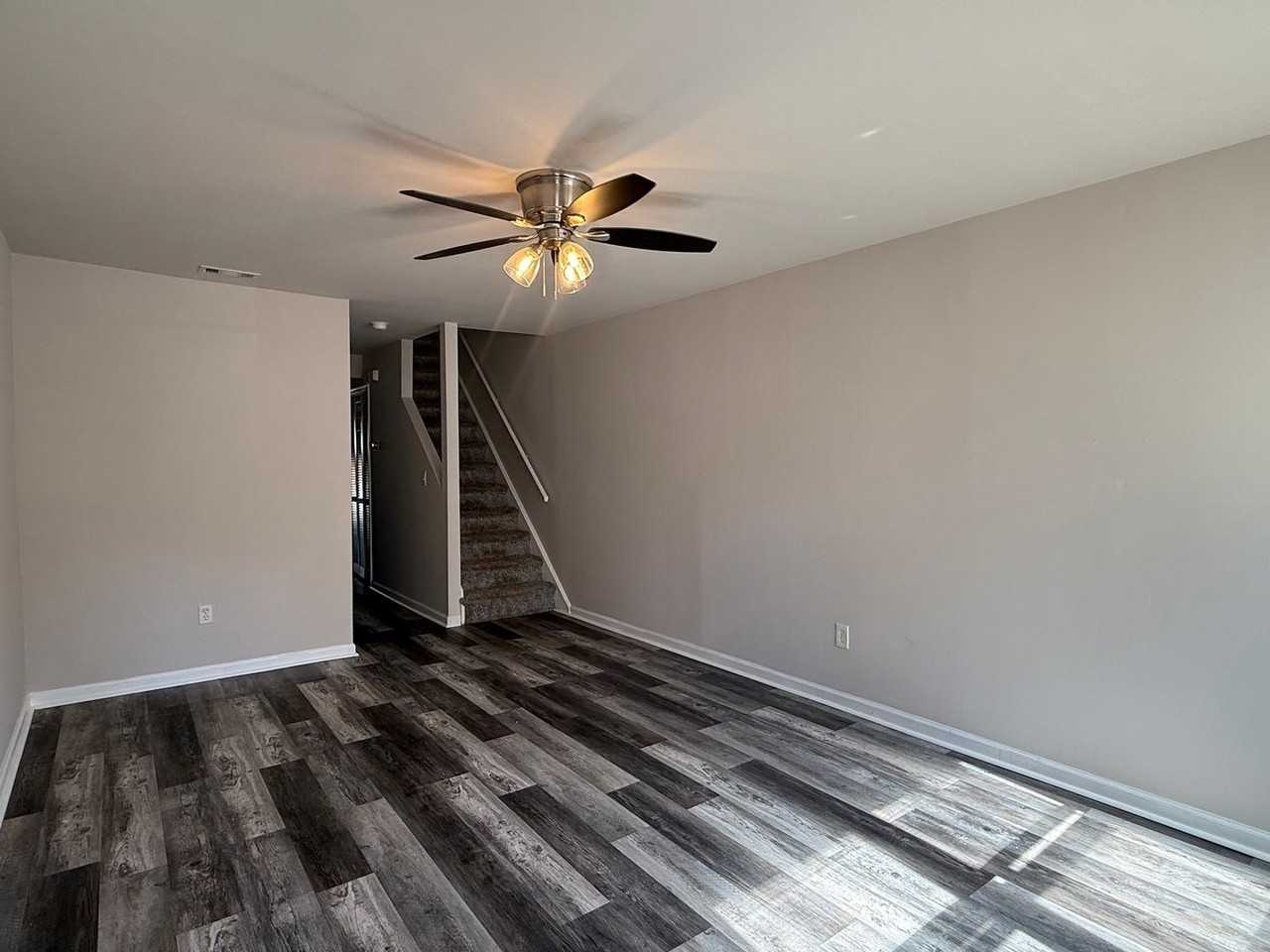 43 Park Vallei Ln - Photo 2 of 17