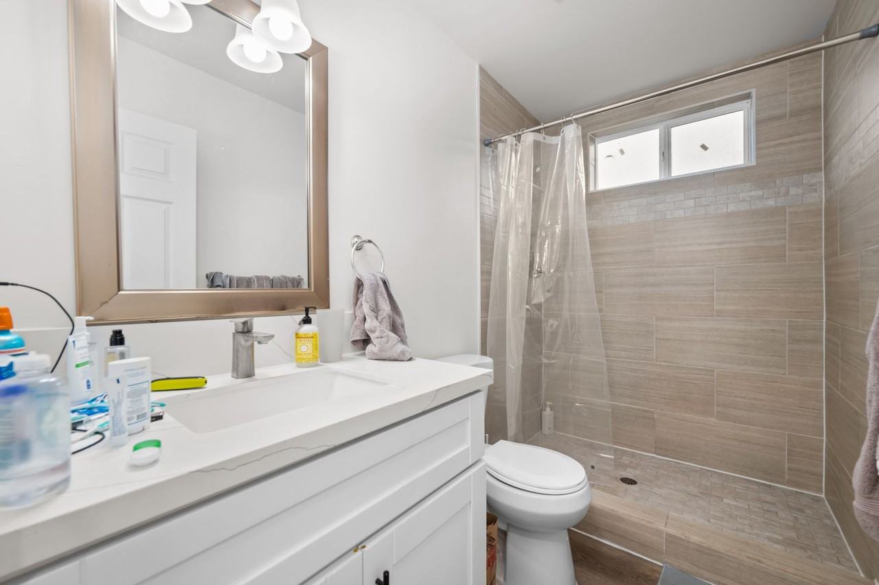 5377 E Falls View Dr - Photo 5 of 21