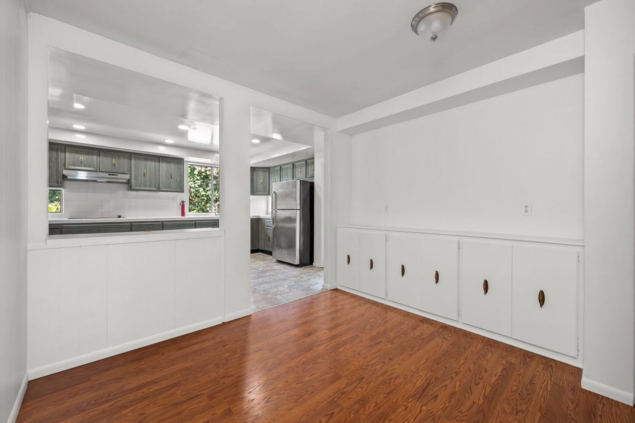 6467 Cleo St - Photo 4 of 27