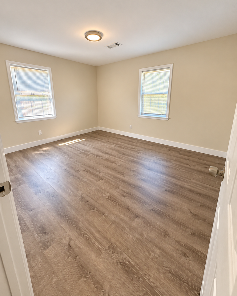 113 Rose St - Photo 7 of 9