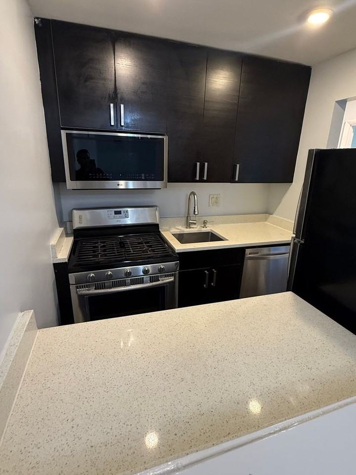 554 Wilson Bridge Dr - Photo 5 of 19