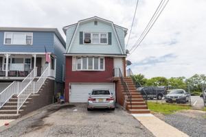 featured image of 29 Glen Dr