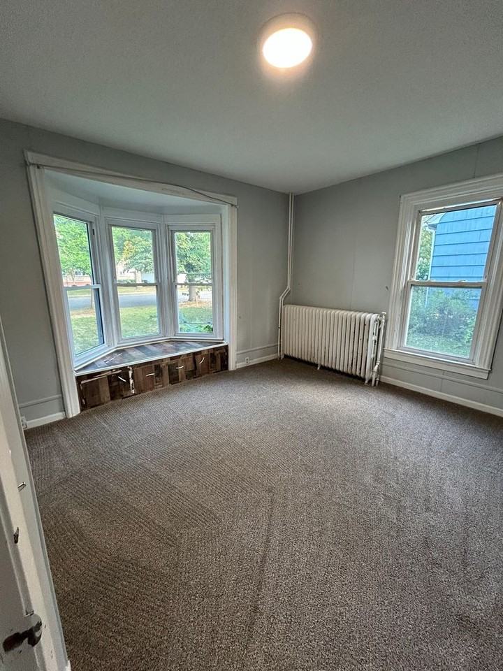 207 7th Ave S - Photo 5 of 19