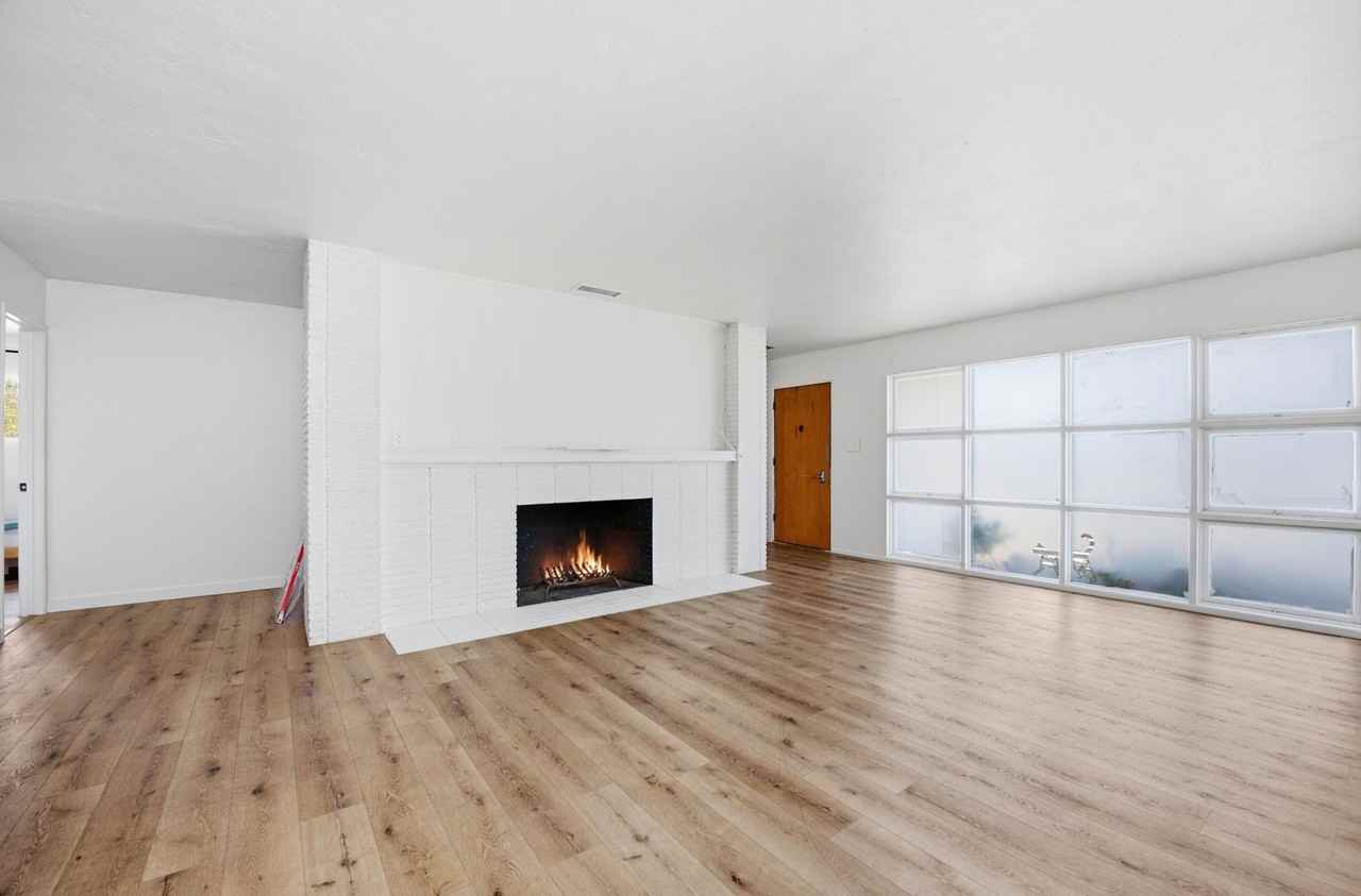 6105 Dorothy Dr - Photo 6 of 27