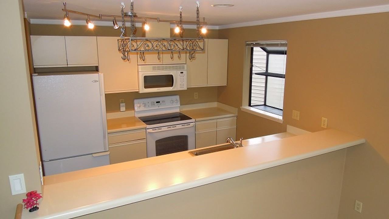 13801 Old Redmond Rd #C205 - Photo 3 of 11