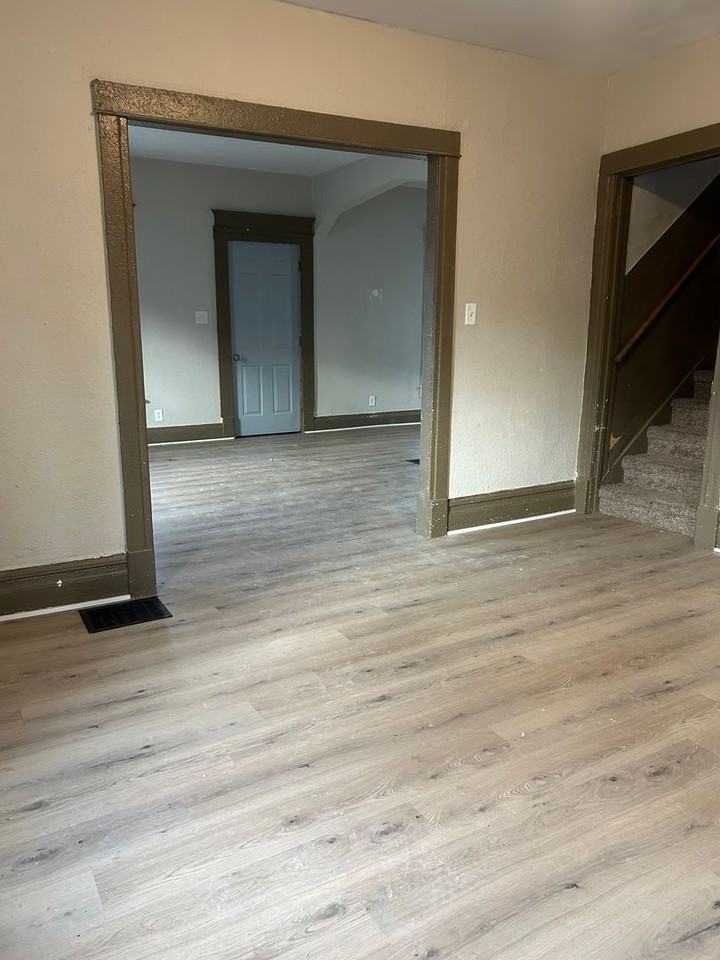 413 Conger St - Photo 4 of 8