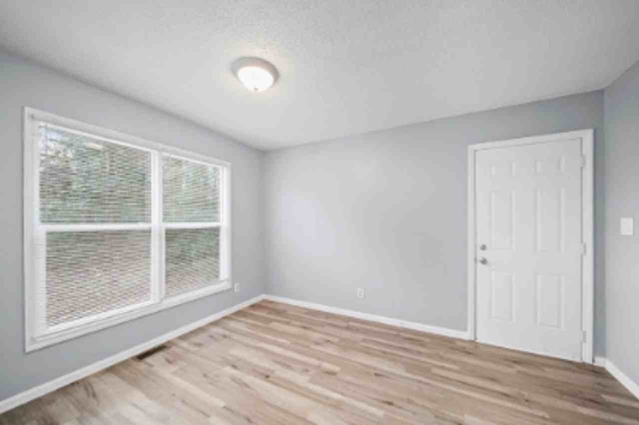 1952 Doby Dr - Photo 5 of 14