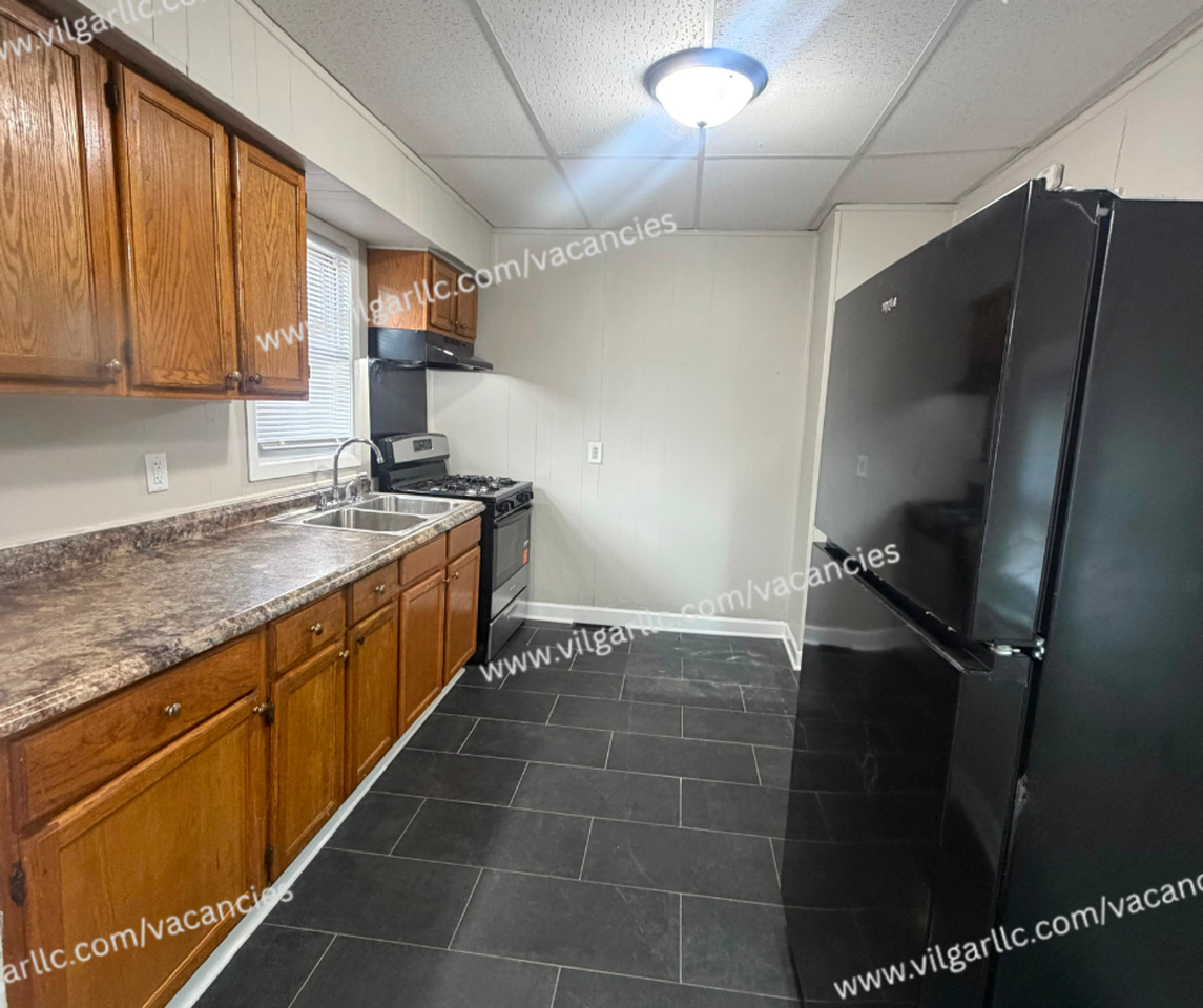 308 Fillmore St - Photo 5 of 30
