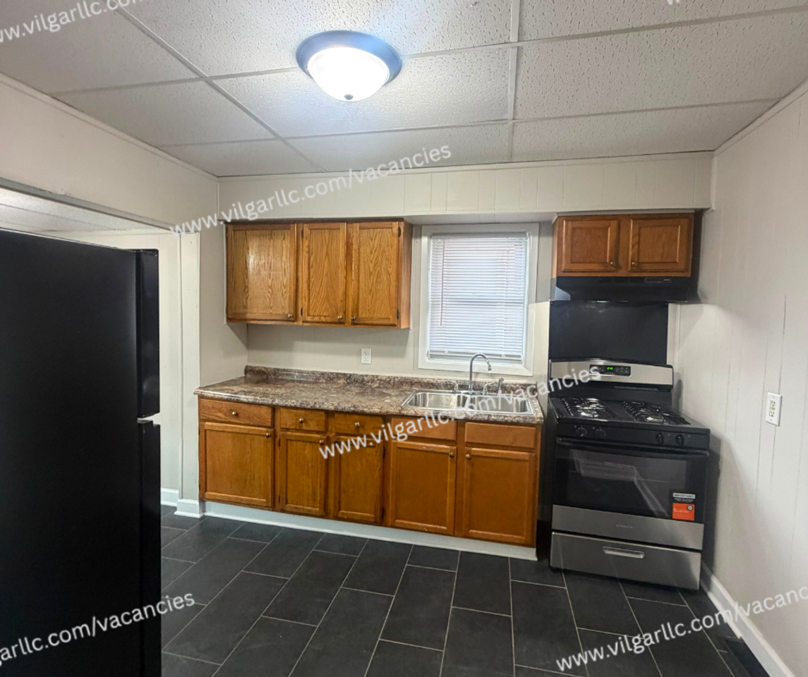 308 Fillmore St - Photo 6 of 30