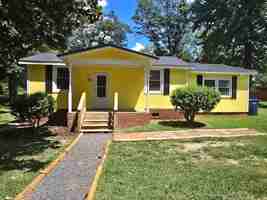 featured image of 3401 Meade St