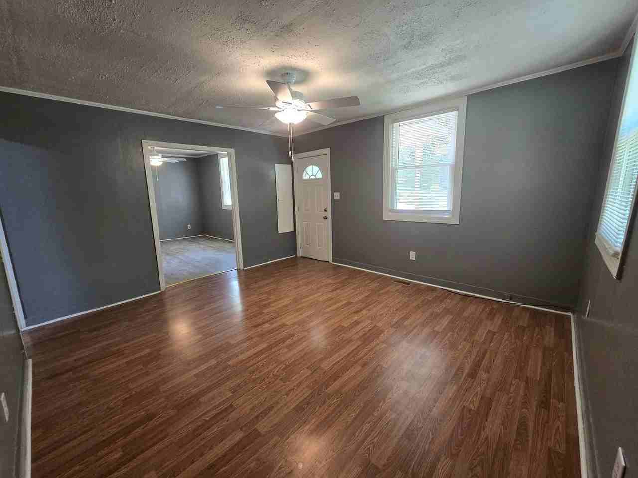 3401 Meade St - Photo 3 of 15