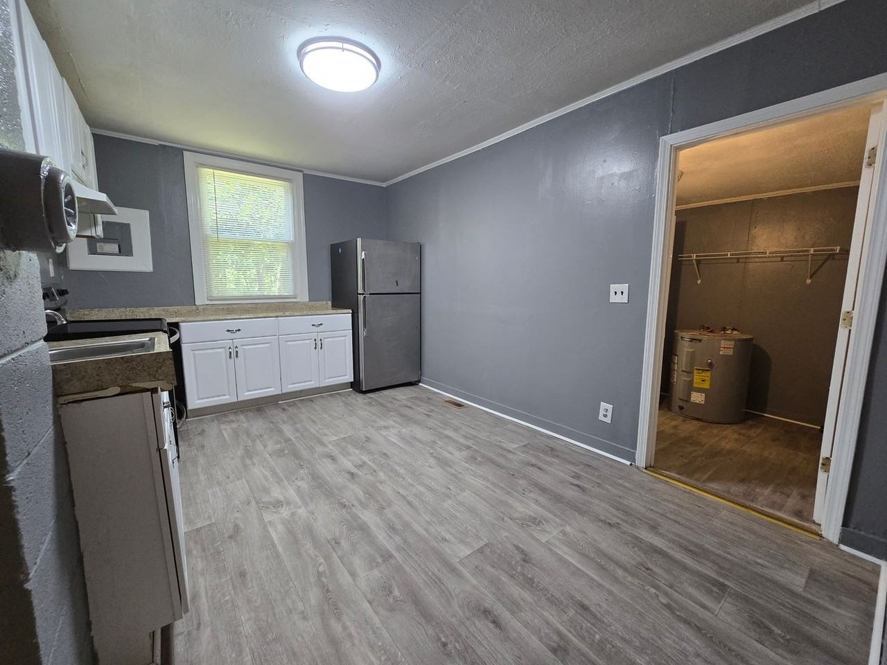 3401 Meade St - Photo 6 of 15