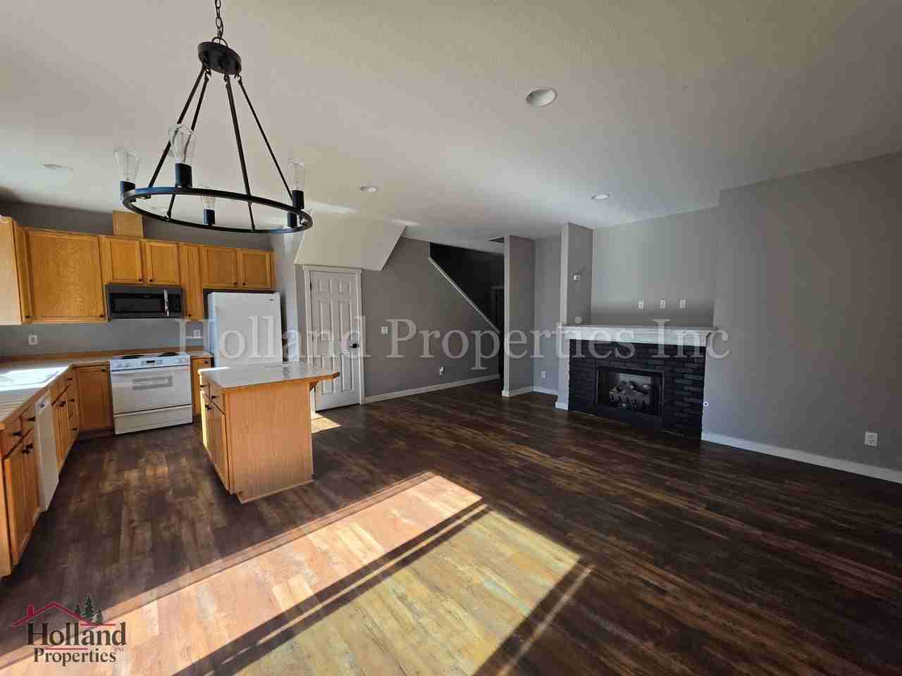 3255 Sw 179th Ter - Photo 2 of 22