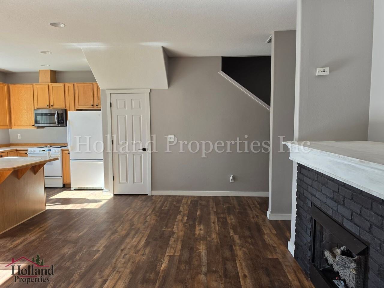 3255 Sw 179th Ter - Photo 3 of 22