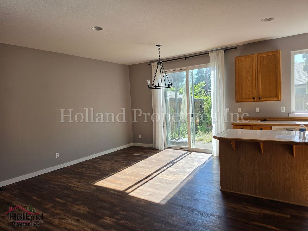 3255 Sw 179th Ter - Photo 4 of 22