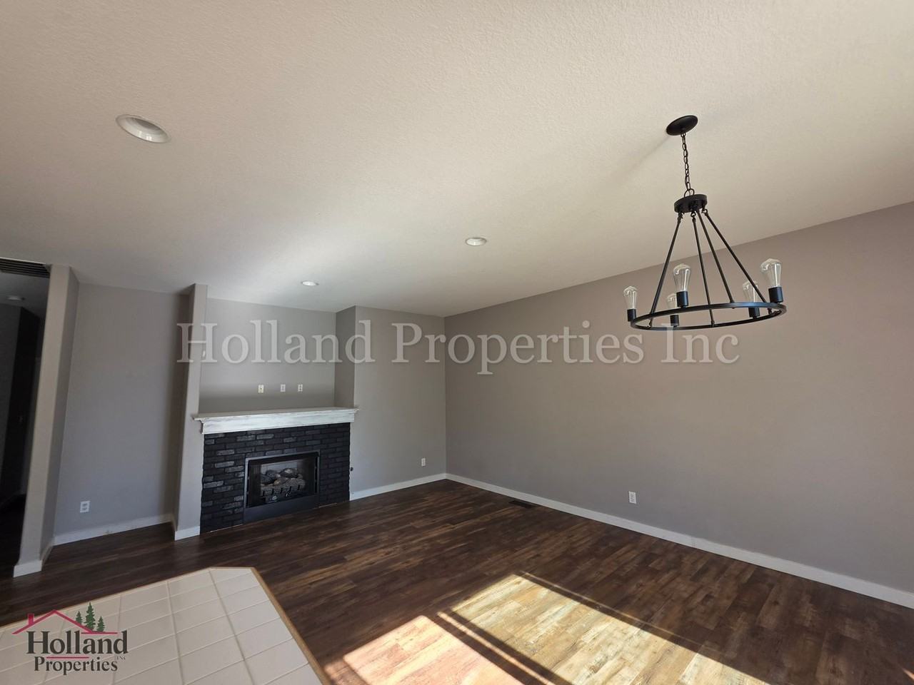 3255 Sw 179th Ter - Photo 6 of 22