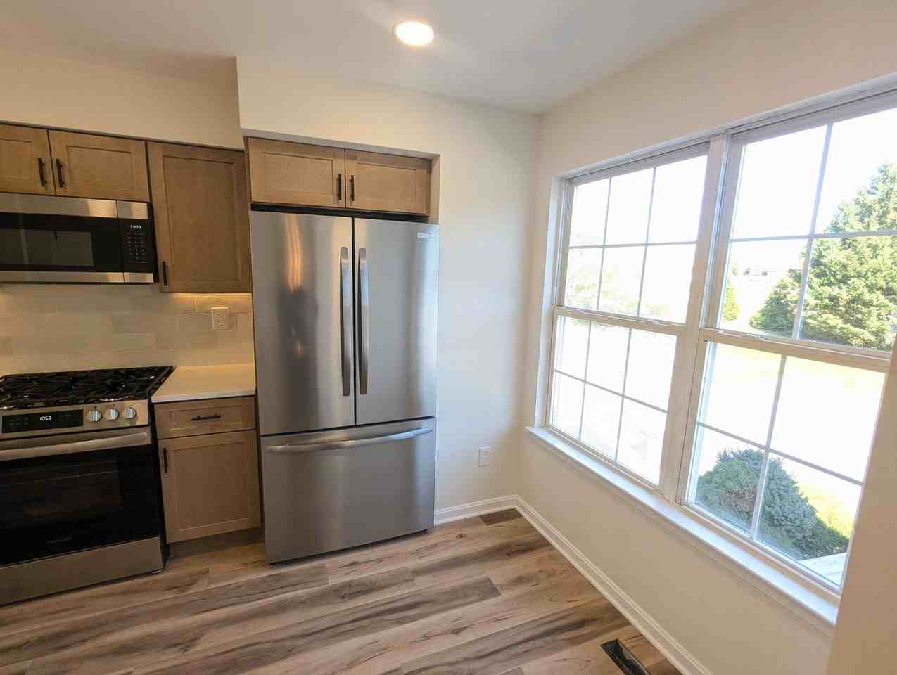 7122 Collinsworth Pl - Photo 6 of 50