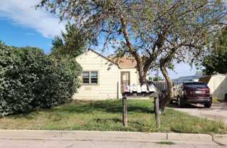 214 E Denver St - Photo 1 of 1