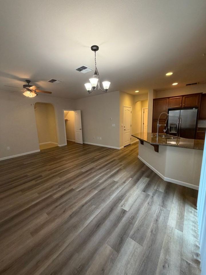 9026 Crescenda Ln - Photo 7 of 27