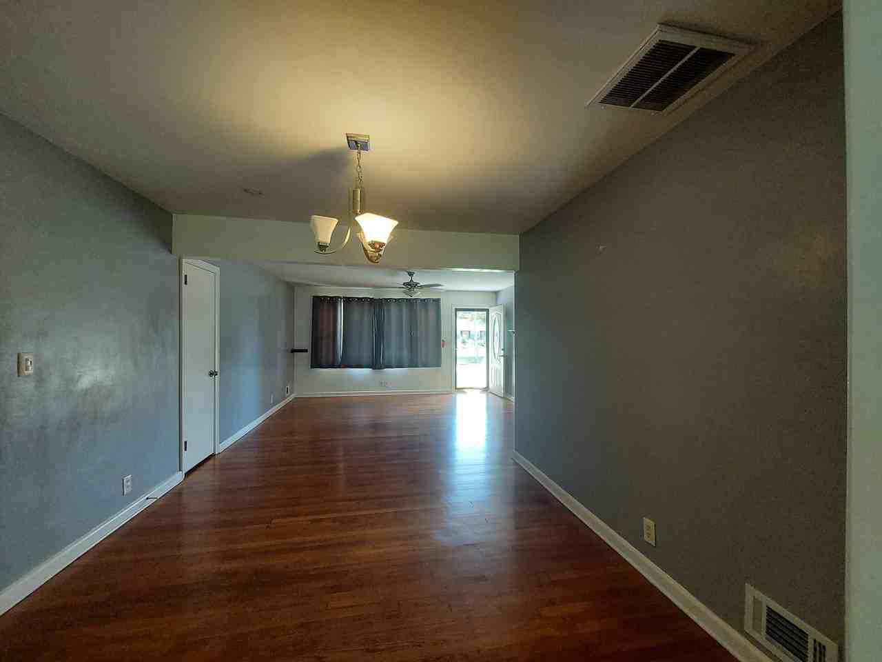 5456 Shadowwood Dr - Photo 4 of 38