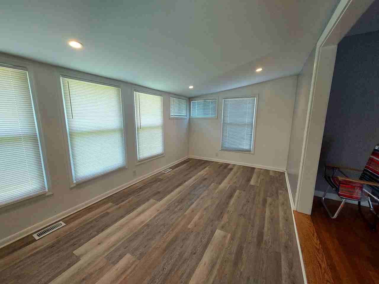 5456 Shadowwood Dr - Photo 7 of 38