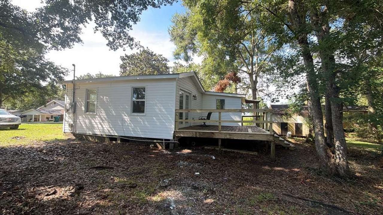 3216 Milstead Rd - Photo 2 of 9