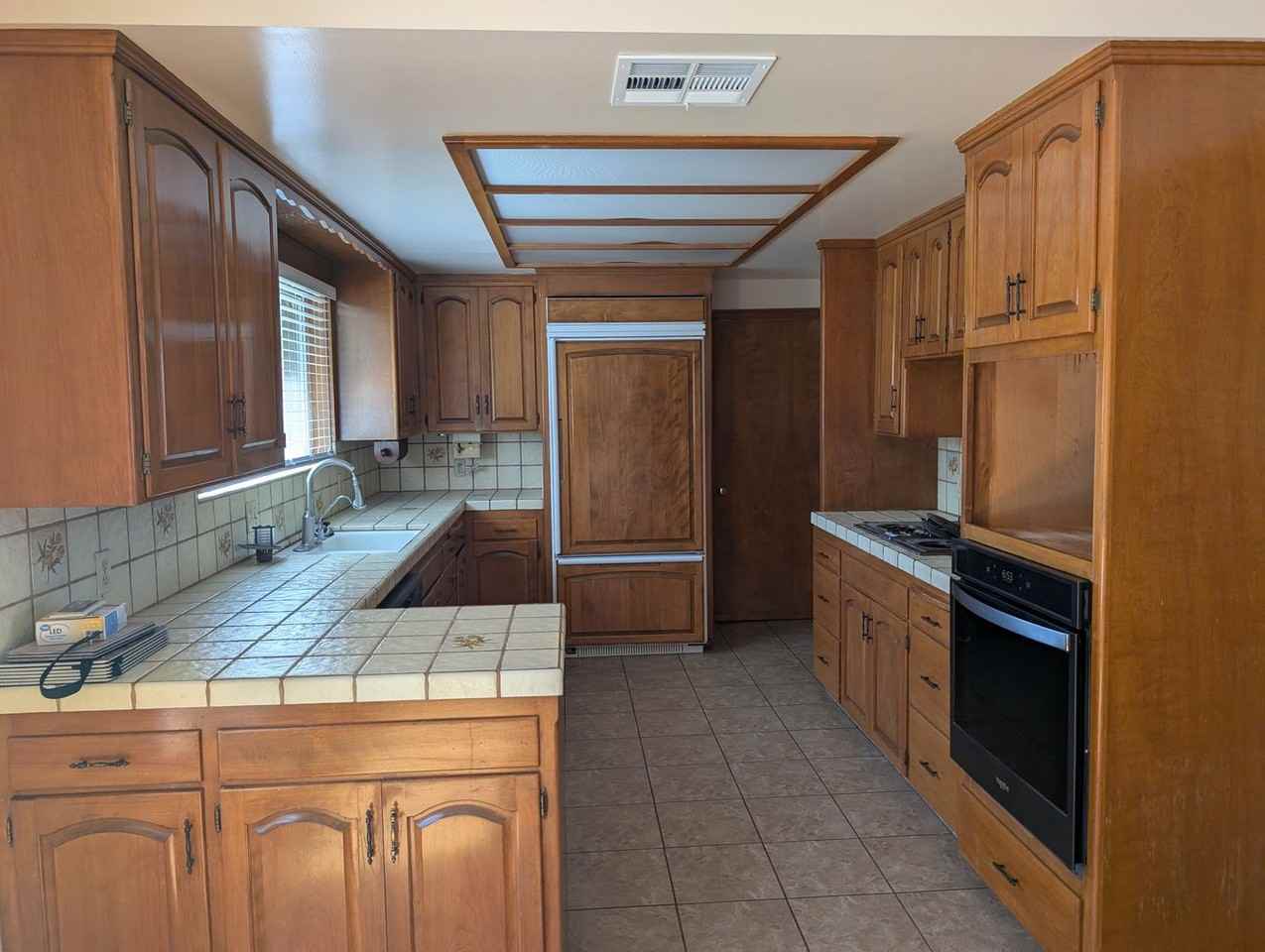 17303 W Belmont Ave - Photo 2 of 23