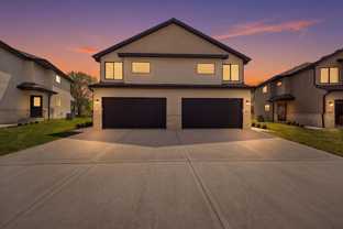 216 216 NW Orchard Ln - 216 NW Orchard - Photo 1 of 1