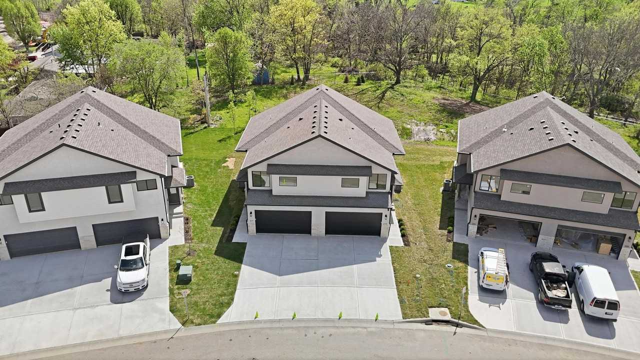 216 216 NW Orchard Ln - 216 NW Orchard - Photo 4 of 42