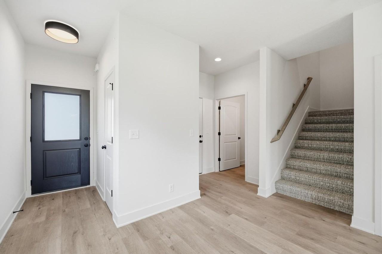 216 216 NW Orchard Ln - 216 NW Orchard - Photo 7 of 42