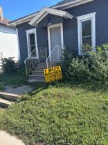 819 W 11th St - Photo 1 of 1