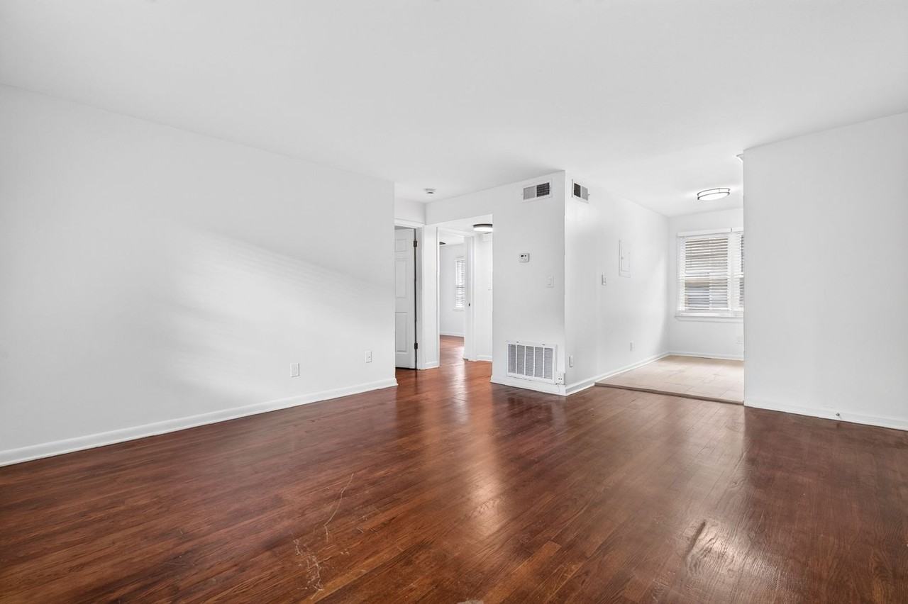830 Moreland Ave Se - Photo 2 of 9