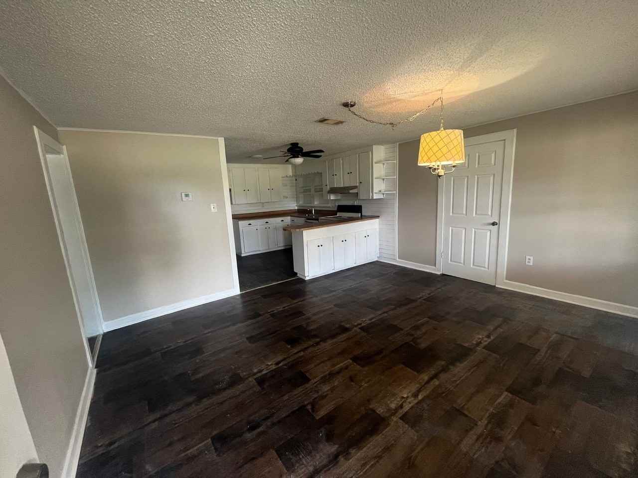 1105 Lingo Rd - Photo 2 of 16