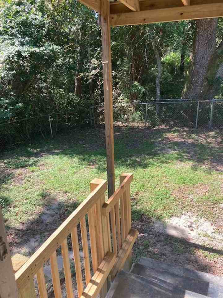 340 Stone Cir - Photo 2 of 10