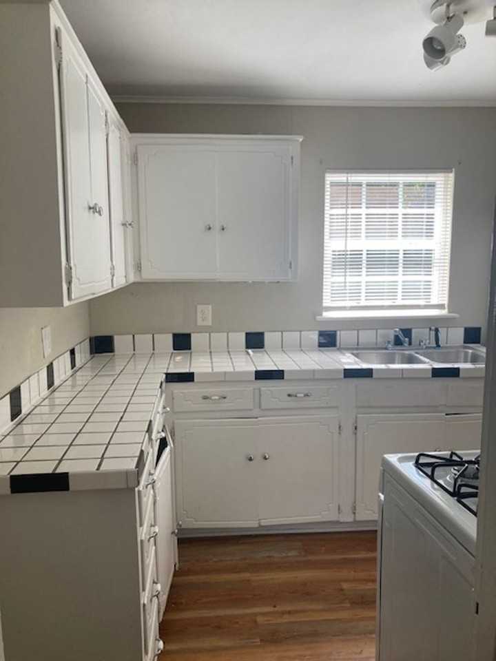 340 Stone Cir - Photo 6 of 10