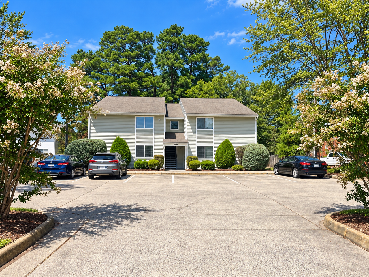 Vantage Apartments | Pre - Photo 2 of 2
