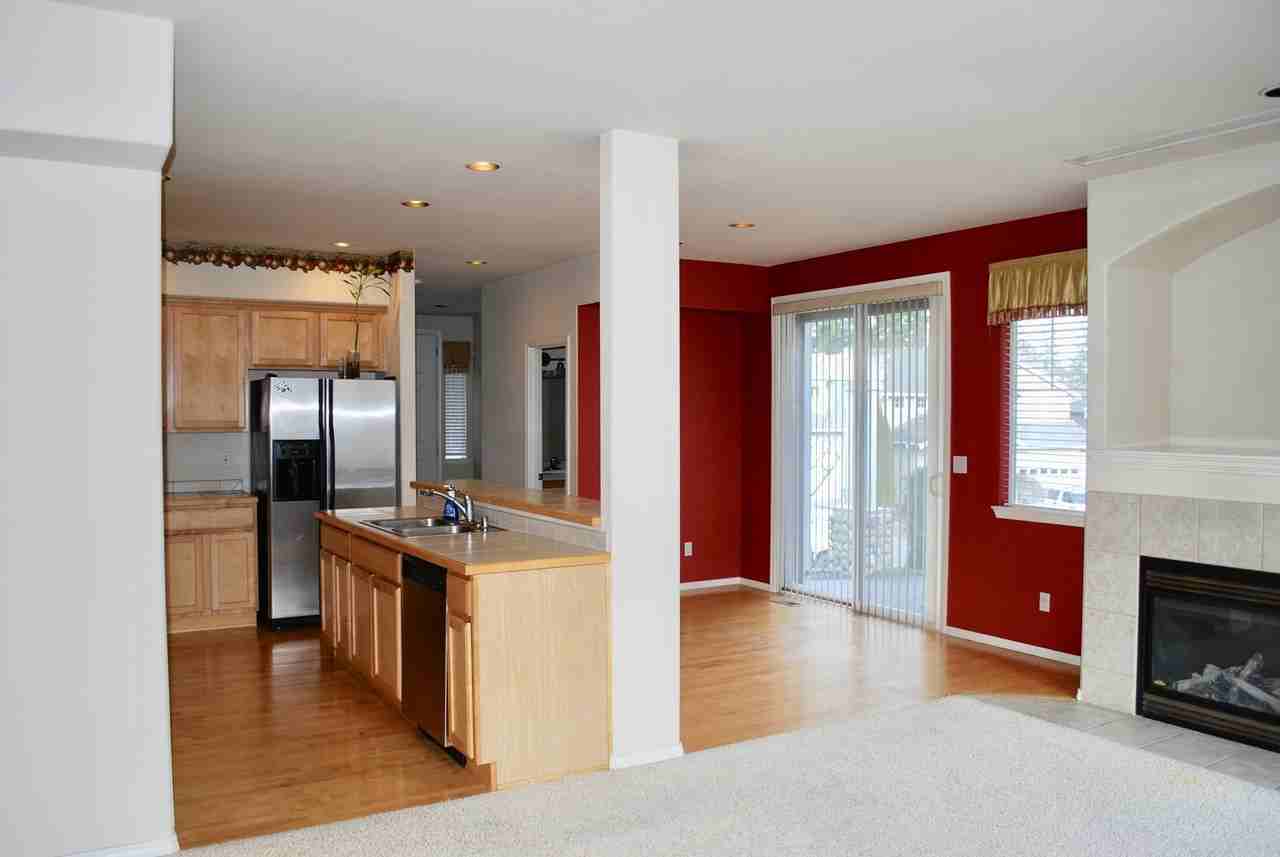 112 203rd St Se - Photo 2 of 17