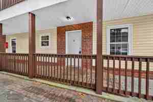 featured image of 3313 3310, 3313 and 3314 Florida Avenue